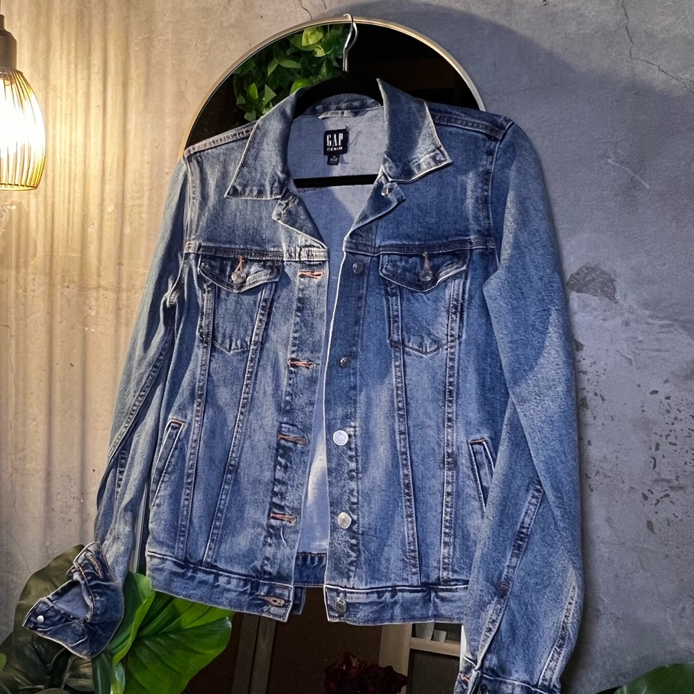 🌙 VINTAGE GAP JEAN JACKET - GREAT CONDITION
